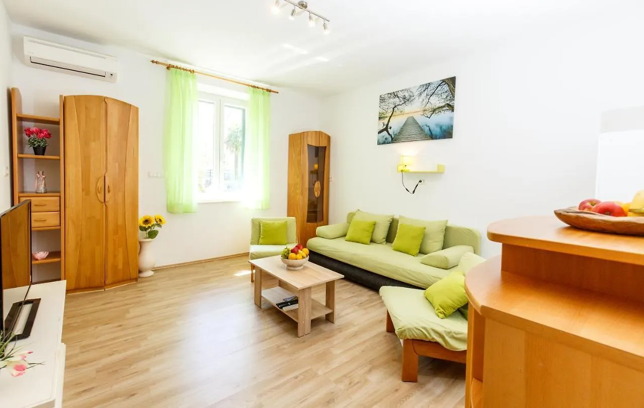 Apartment Green Forest Croatia