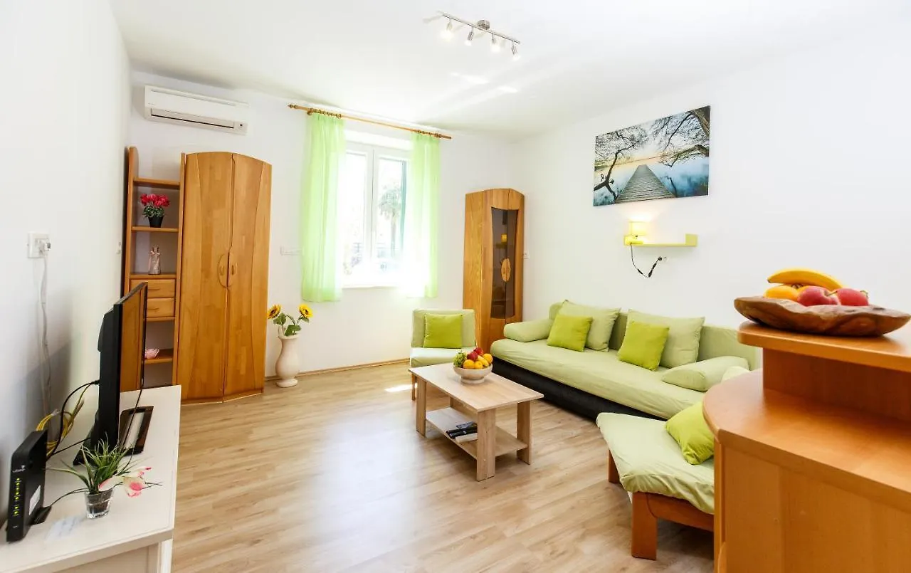 Apartment Green Forest  Split